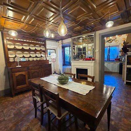 La Casa Rossa - Con Piscina Privata فيلة Marliana